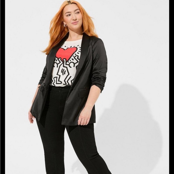 NWT. Torrid Silk Blazer - Picture 2 of 3